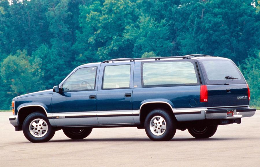  Chevrolet 1500 Suburban (GMT400) 1992 года  (фото 6 из 9)